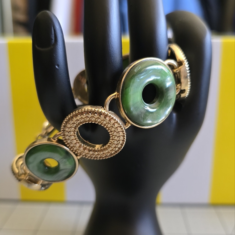 Elegant Monet Green and Gold Bracelet